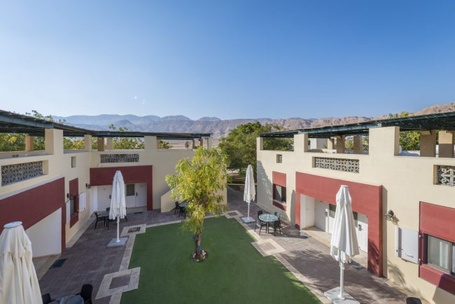 לינה בערבה לקבוצות במתחם אירוח פיטייה